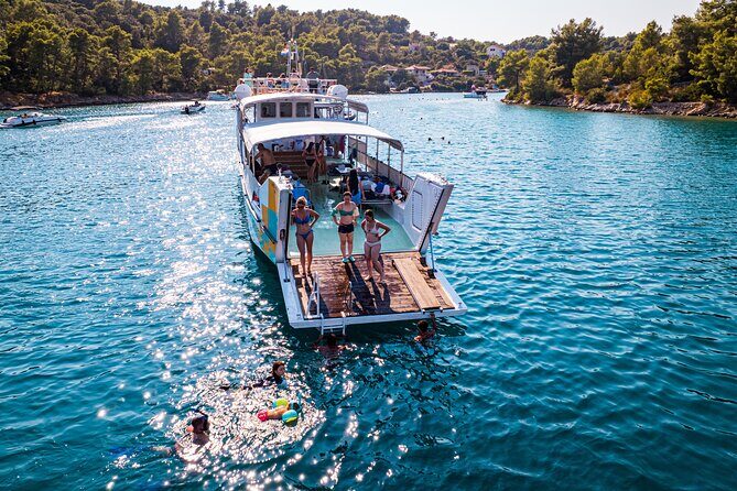 Split: Blue Lagoon, 3 Island Boat Tour & Mediterranean Lunch - Šolta Island Free Time: Island Life Near Split Without the Hustle