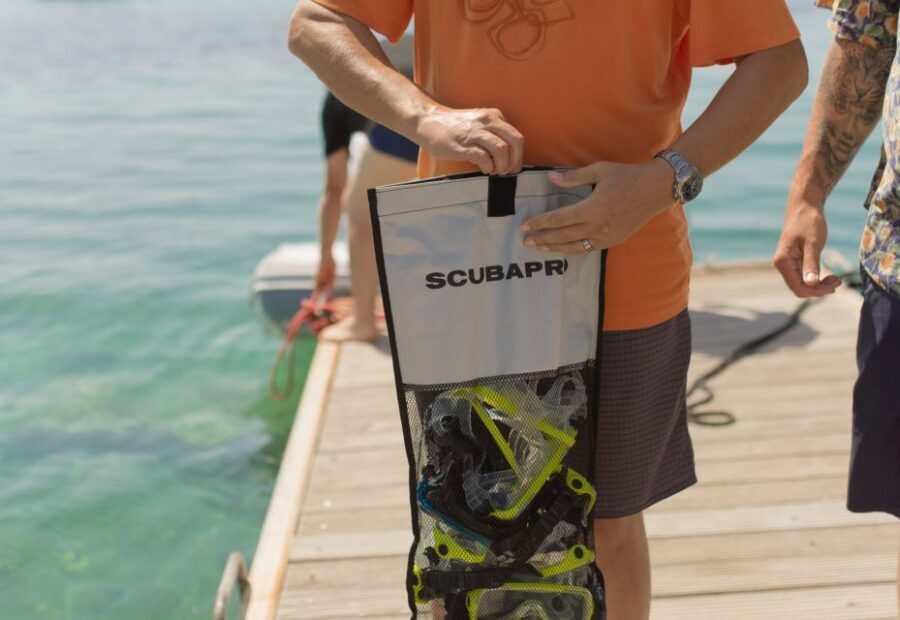 Split: Blue Lagoon & 3 Islands Speedboat Tour - The shipwreck stop at Kontesa (Nečujam): planned snorkeling time