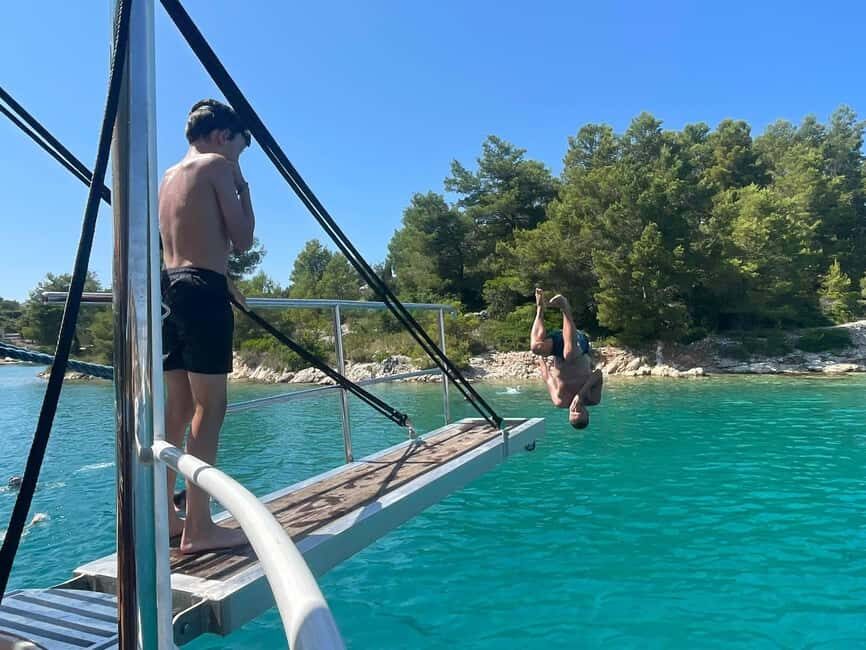 Split: Blue Lagoon and Šolta Boat Tour with Lunch and Drinks - The First Cruise: Why the Ride to Blue Lagoon Feels Worth It