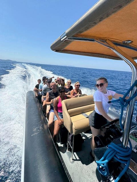 Split: Blue Lagoon, Hvar and 5 Islands Small Group Boat Tour - Speedboat Comfort, Safety, and the On-Board Atmosphere