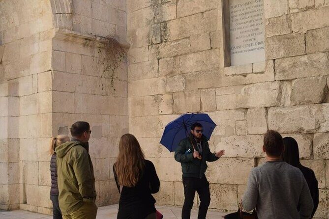 Split & Diocletian's Palace Walking Tour - Narodni Trg (Pjaca square): reading Split through an open public space