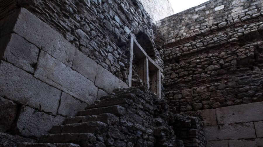 Split: Game of Thrones Tour with Diocletian's Palace Cellar - Key highlights at a glance