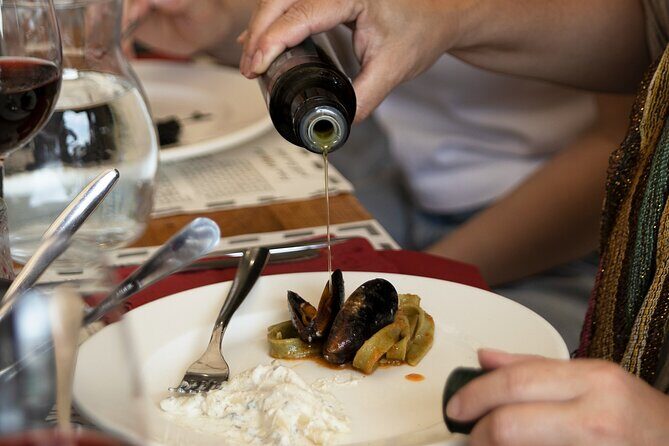 Split History and Gastro Small-Group Tour with Food and Drinks - Trumbićeva obala Promenade: Social Stops and the Final Wine Note