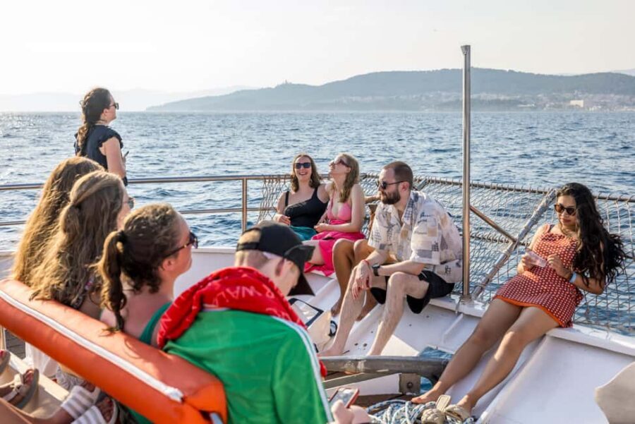 Split: Hvar, Brač, and Pakleni Cruise with Lunch and Drinks - Hvar City Free Time: Making 2¼ Hours Count