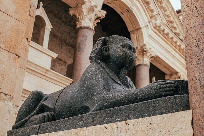 Split Palace & Old Town -Private walking tour- Entrance included - Guide quality: what Dana and Jana bring to the walk