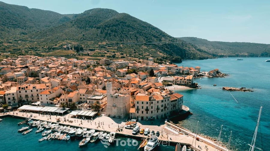 Split/Podstrana: Blue Cave, Hvar & 6 Islands Speedboat Trip - Pakleni Islands: Scenic Ride and More Photo Time