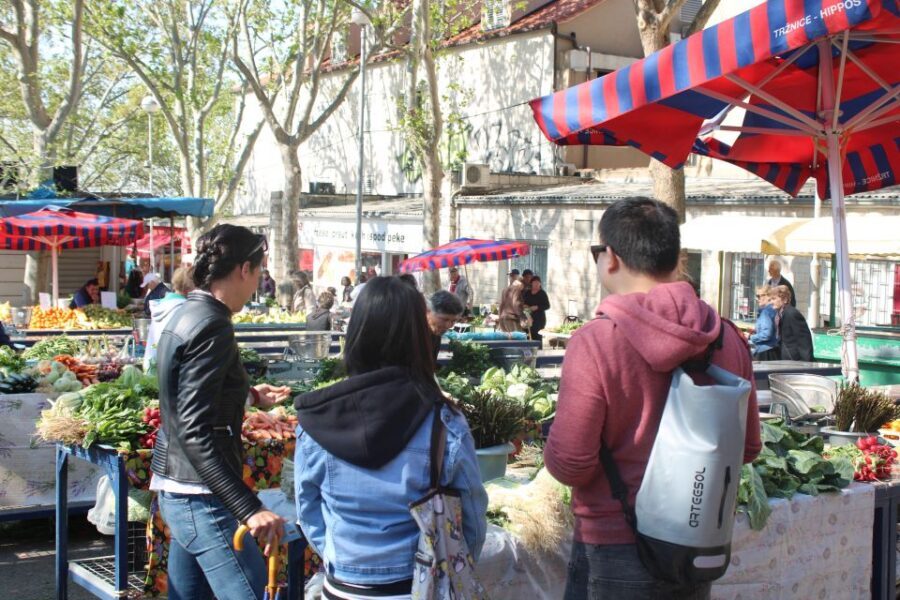 Split: Private Food Tasting Tour - How much walking is it, and how private does it feel?