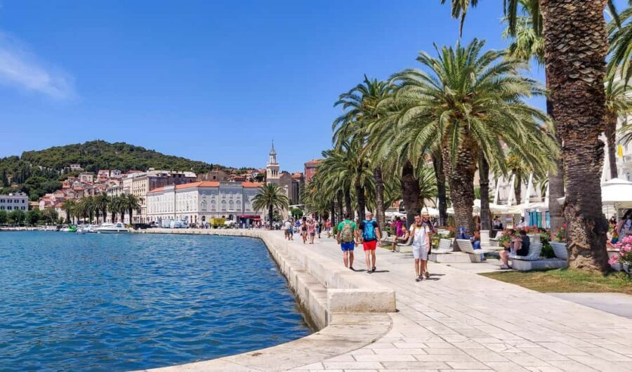 Split: Private Walking Tour with a Local Guide - Neighborhood Orientation: Your First Stops Are About Getting Your Bearings