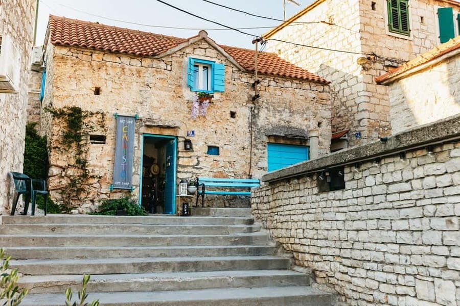 Split/Trogir: Blue Lagoon and 3 Islands Speedboat Tour - Should you book the Split to Trogir Blue Lagoon and Maslinica speedboat tour?