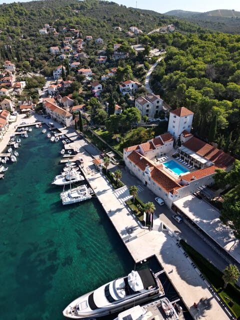 Split/Trogir: Half-Day(5 hours) 3-Island Speedboat Adventure - What’s included on board (and what you’ll need to pay for)