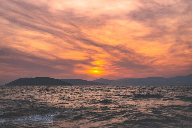 Sunset Tour from Split with Wine Included - The Cruise Pattern: How the Tour Fills 1.5 Hours