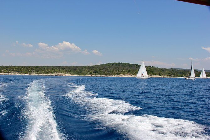 Three Islands Private Speedboat Tour With Blue Lagoon Stop - Crew on Speedboat Days: Friendly Service and Weather Sense