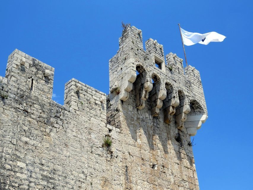 Trogir Old Town Walking Tour - The core route: from Roman Tragurium to medieval Trogir
