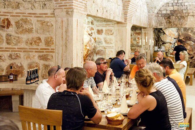 Twice the Wine - Two wineries half day tour, with delicacies - A small-group Hvar wine tour that starts at the perfect time