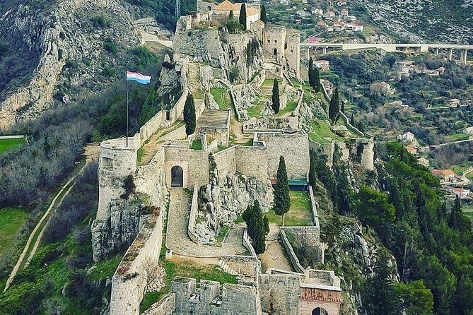 Visit Ancient Salona, Mighty Klis Fortress and Stella Croatica - Getting there comfortably from Split (pickup, Wi‑Fi, and timing)