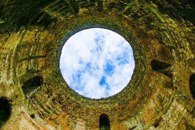 Walking tour of Diocletian's Palace in Split - The best part: asking your guide for Split tips on the spot