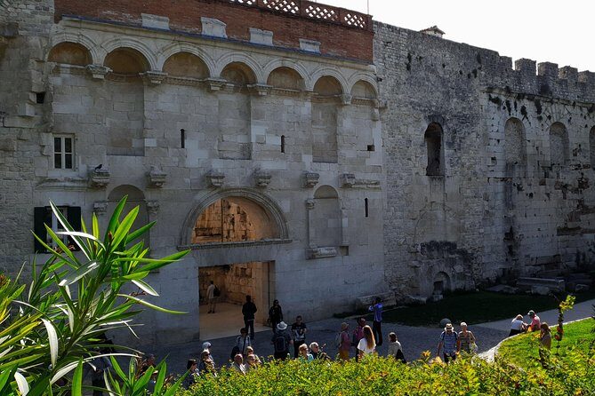 Walking Tour of Split with a 'Magister' of History - Saint Domnius Cathedral: the Roman mausoleum-to-church transformation