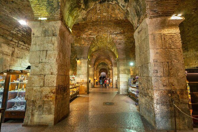 YOUR BEST PRIVATE TOUR - amazing Split and Diocletian's palace - Grgur Ninski, Narodni Trg, Fruit’s Square, and Prokurative